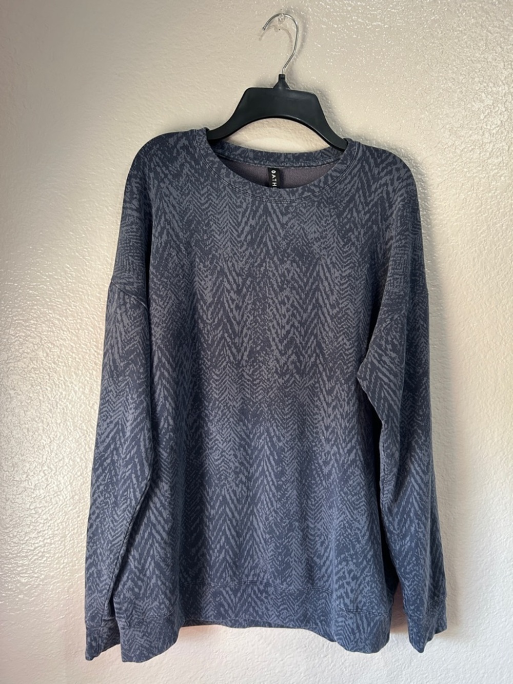 Athleta Heathered Slate Blue Patterned Crewneck Sz M Workout Athletic TC0230